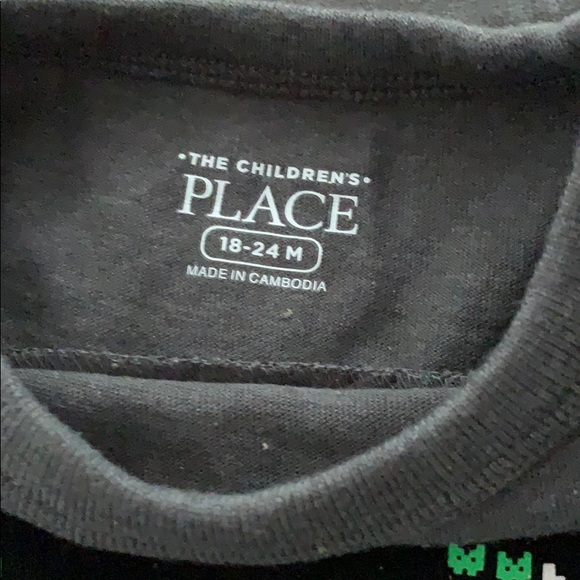 Children’s place T-shirt - Picture 2 of 2